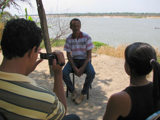 Figure 51. The Friends of Januária citizen media project teaches key skills to citizens to turn them into data journalists (Friends of Januária)